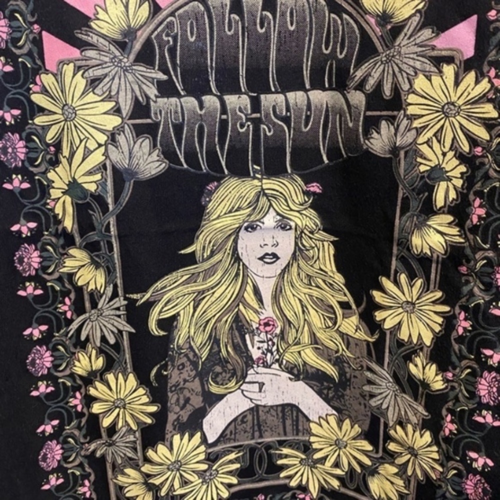 SOLD OUT Stevie Nicks Follow The Sun Graphic Band Tee - Picture 4 of 4